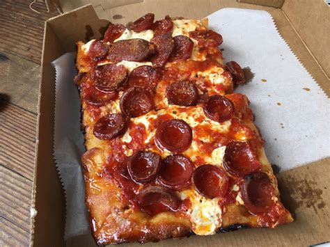 Street pizza - Craig Street Pizza , Parksville, British Columbia. 555 likes · 71 talking about this. Real NY style Pizza, hand made with premium ingredients and a whole...